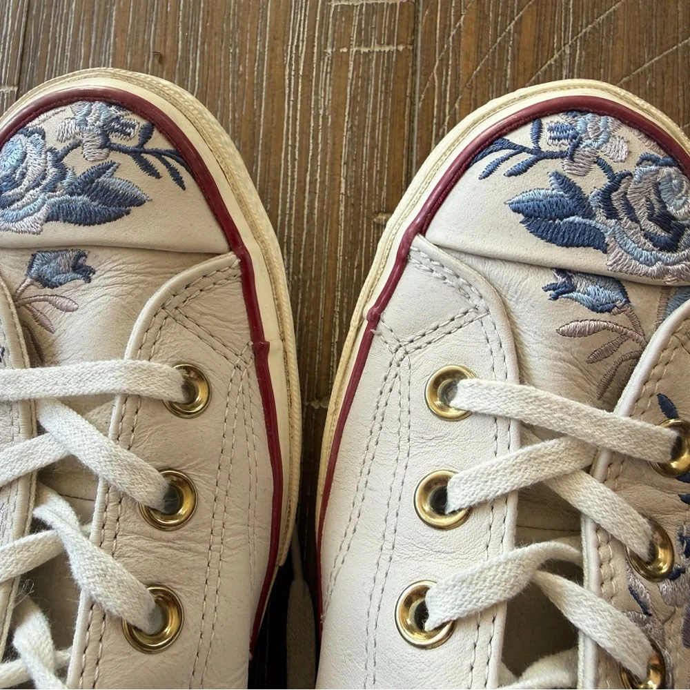 Embroidered White and Blue Floral Sneakers - Picture 3 of 8